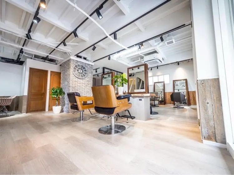 Stastny by Lumi 日ノ出町店【スチャスティニーバイルミ】の内観・外観2