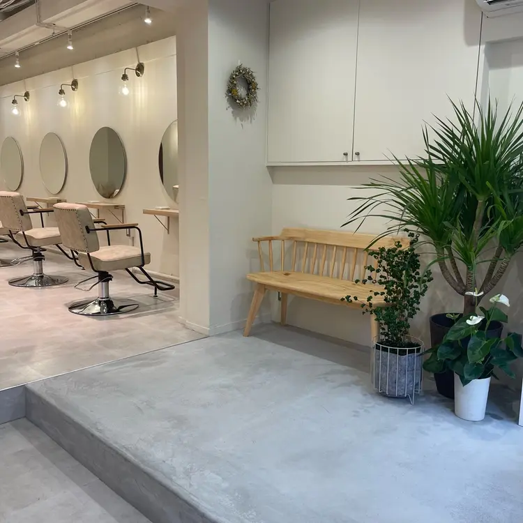 uniの内観・外観3