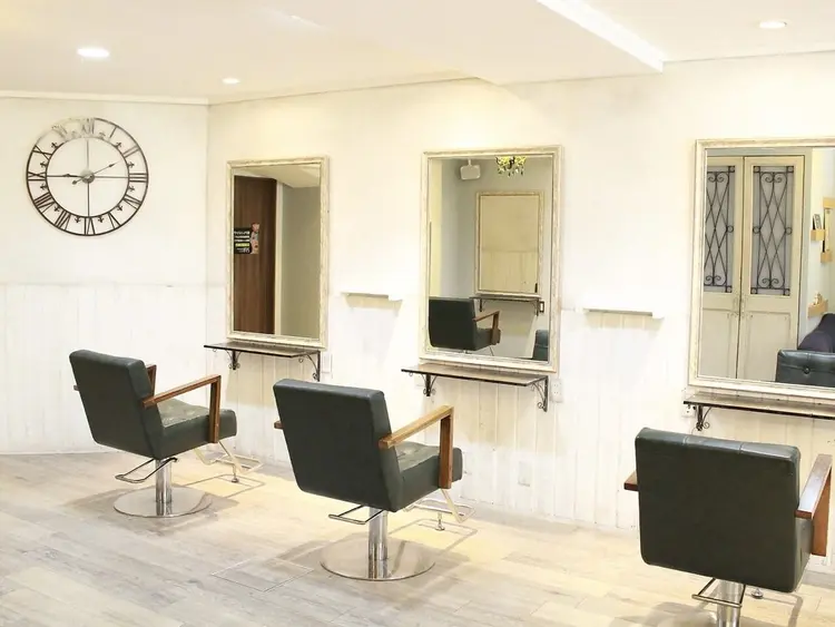 美容室uitの内観・外観1