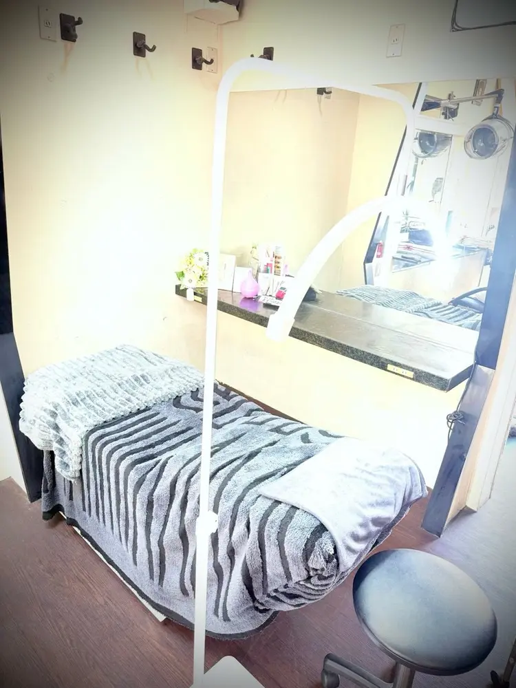 イマージュアイラッシュの内観・外観1