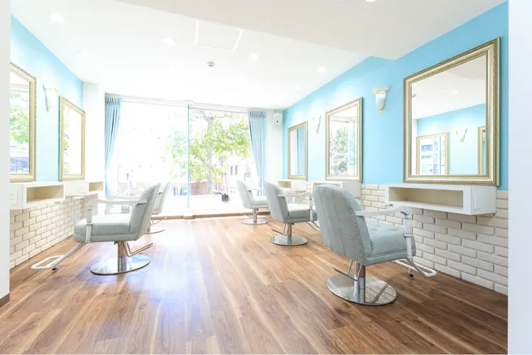 Re.lyの内観・外観1