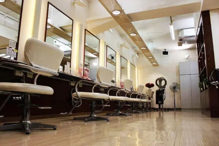 サロンドケーダッシュの内観・外観1