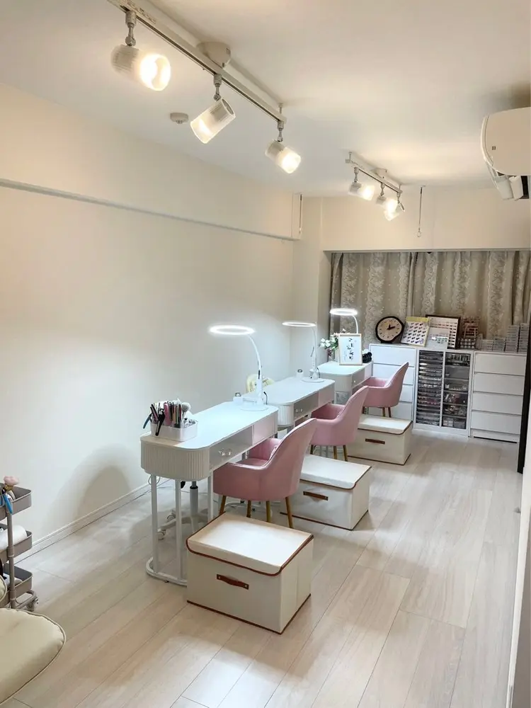 Rainbow nailの内観・外観3