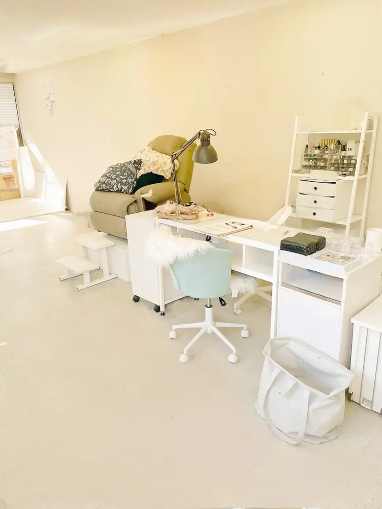 S LOUNGE NAILの内観・外観1