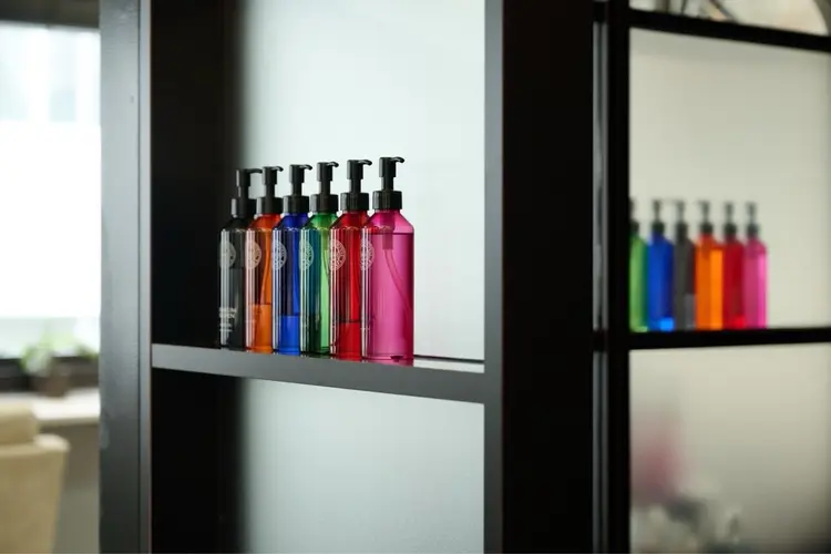 she2.新宿の内観・外観3