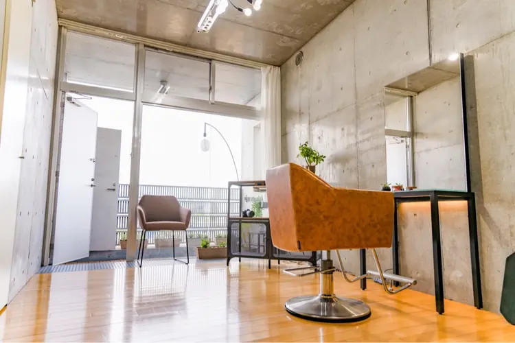 HOLONの内観・外観2