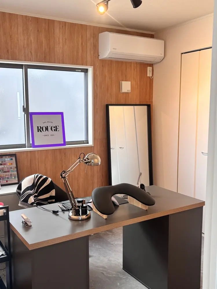 ROUGE NAILの内観・外観1