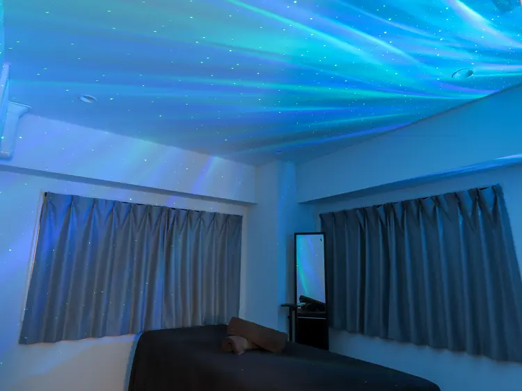 Adonis 表参道の内観・外観2