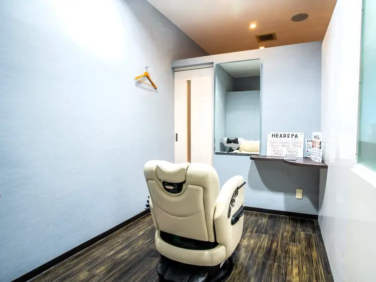 Act hairの内観・外観1