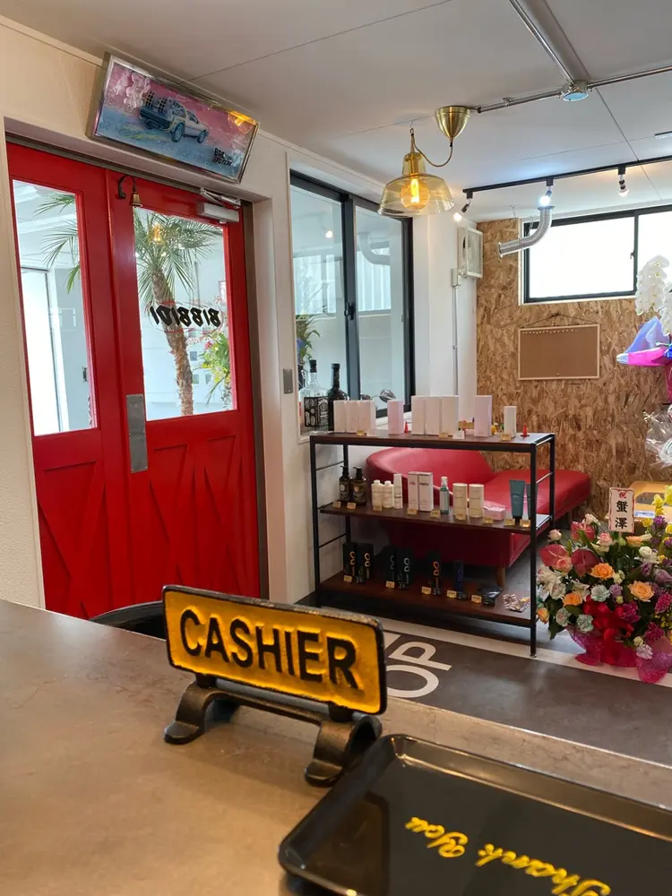 HAIR    STUDIO BIBBIDIの内観・外観1