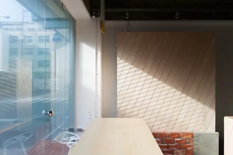 IROの内観・外観2