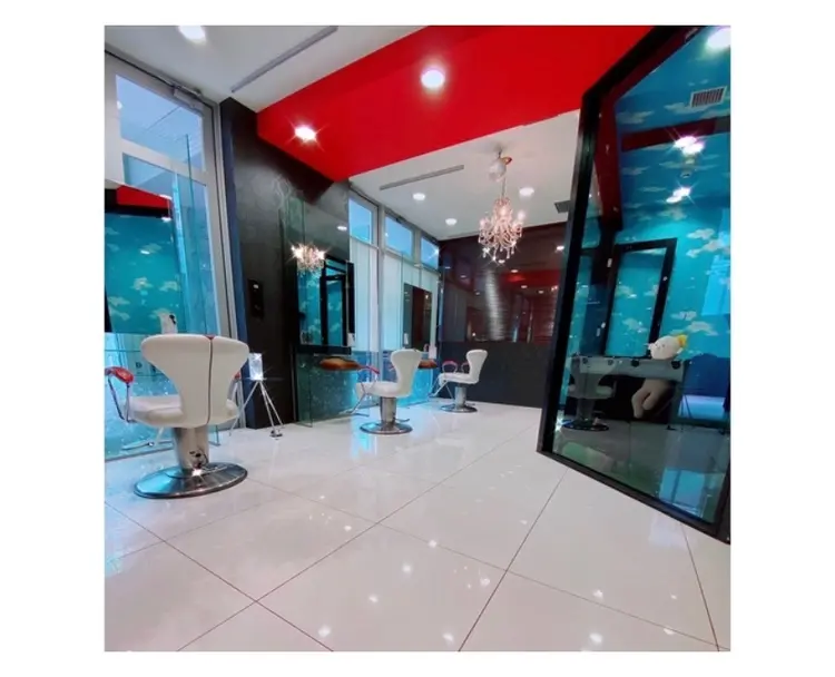 HAIR&MAKE EARTHセンター南店の内観・外観2