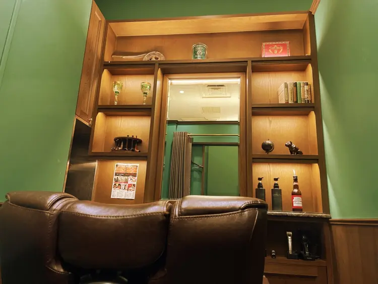 ヒロ銀座 barbershop 横浜店の内観・外観3