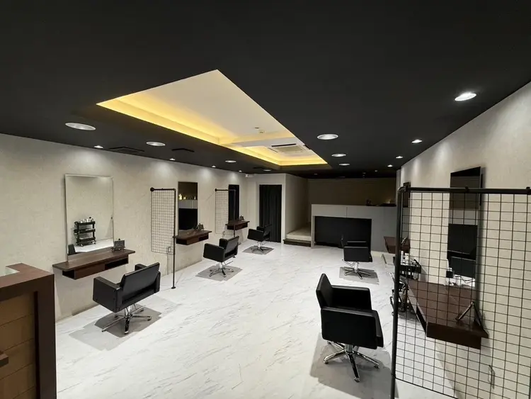 Men’s  hair  Coeur 大和八木駅前店の内観・外観2