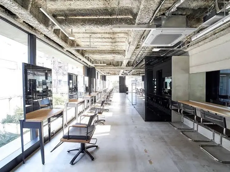 ALLUREの内観・外観2