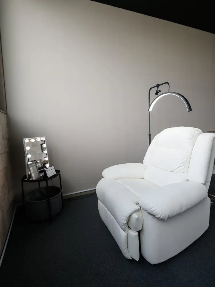 +i.b那覇店の内観・外観2