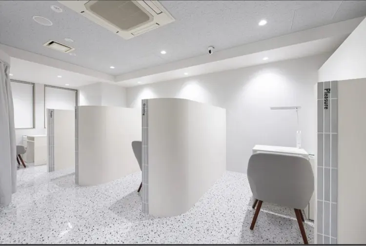 GO TODAY SHAiRE SALON新宿Ciel店の内観・外観3