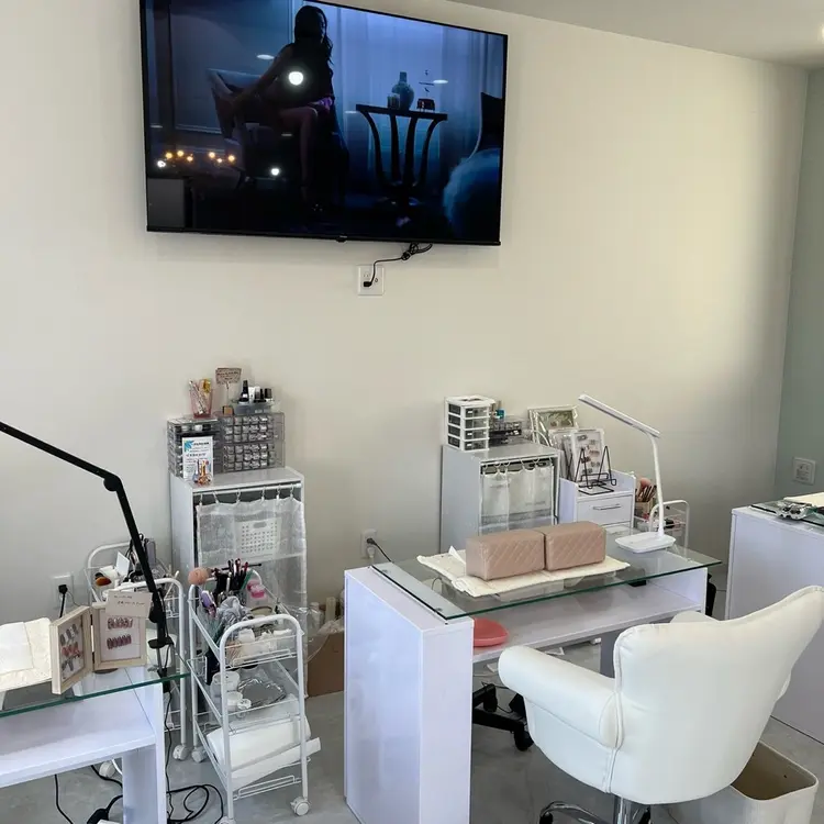 ソレイロリアネイルの内観・外観2