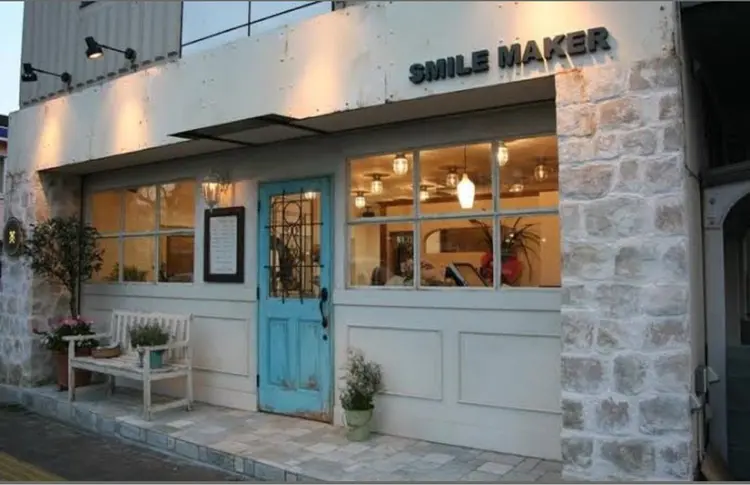 スマイルメーカーの内観・外観1