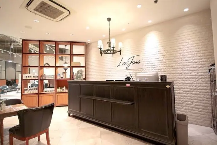 Lee十三の内観・外観2