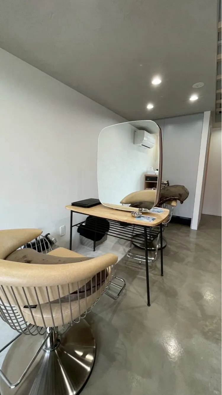 liL hair loungeの内観・外観2