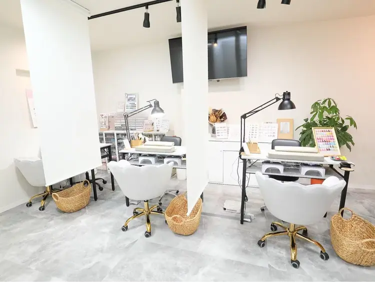 JUNNAILの内観・外観2