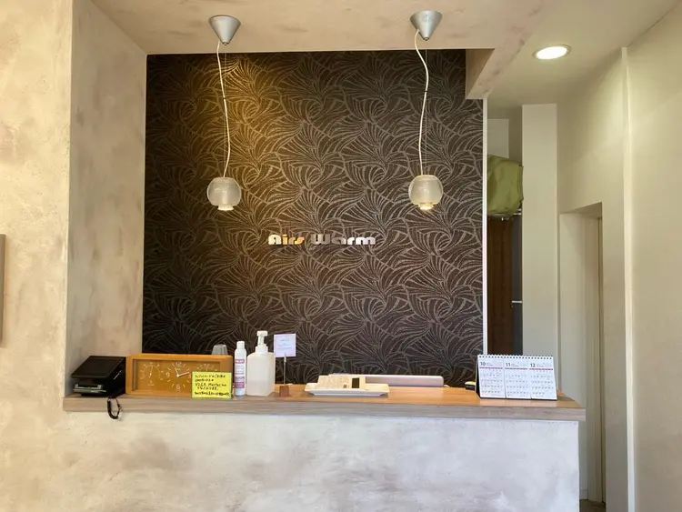 Airs warm南浦和店の内観・外観1