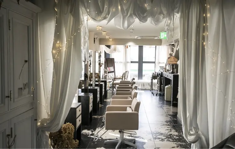 GRIFICAの内観・外観1