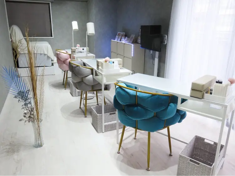 Nail Salon Threeの内観・外観1