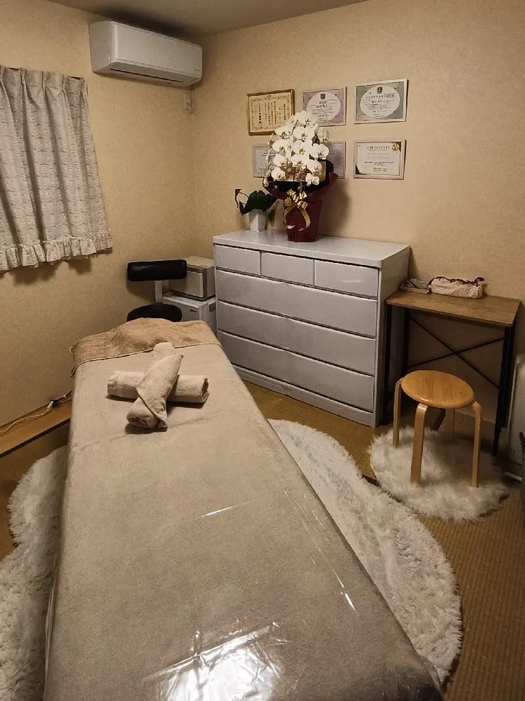 小顔ドライヘッドスパと美容整体専門店ラヴィフルリルの内観・外観1