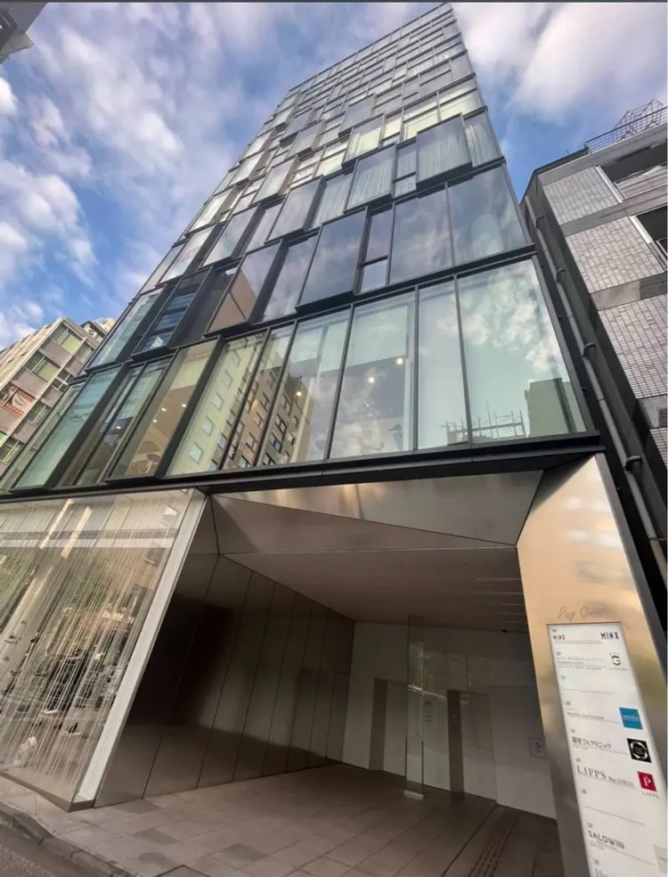 SALOWIN銀座RAYの内観・外観3