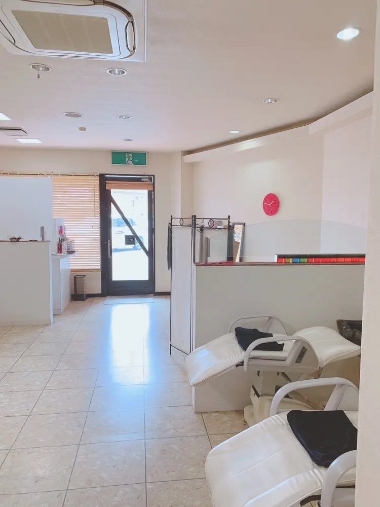 ヘアーサロンaxiaの内観・外観3