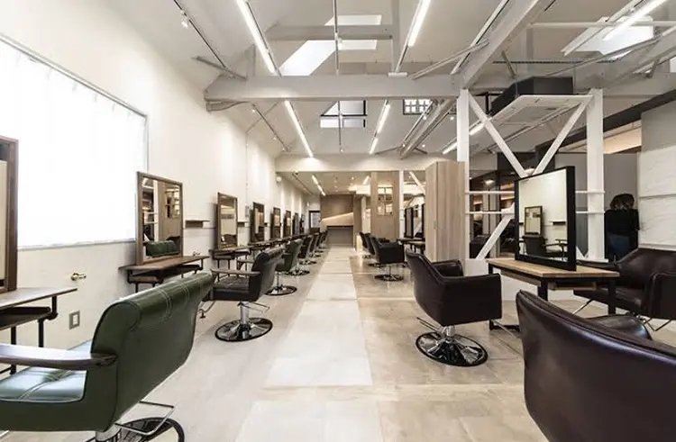 ラブズラフズ下上津役店の内観・外観2