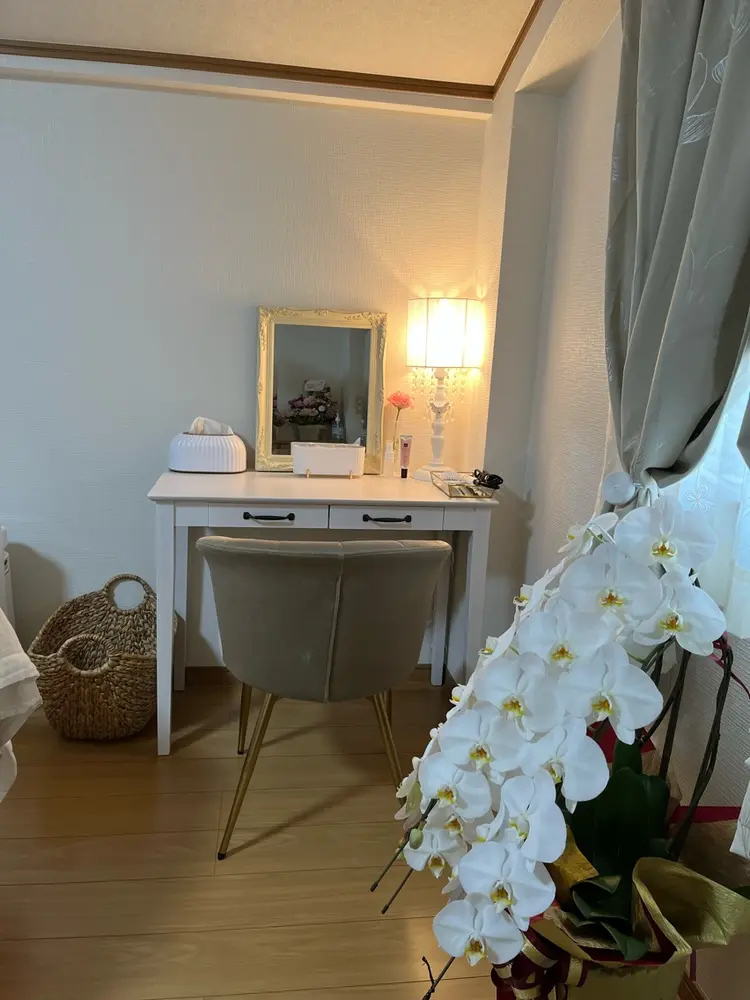 小顔・毛穴専門サロン le chel ルシェルの内観・外観1