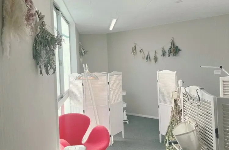 nail salon luxの内観・外観1