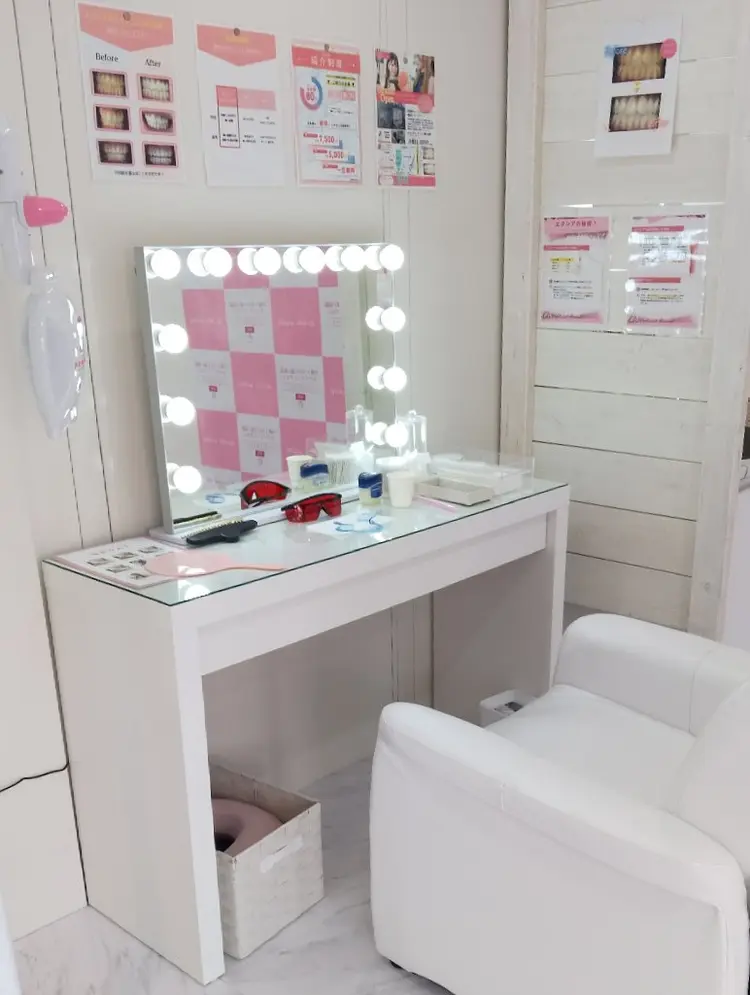 エクシア ホワイト鶴岡店の内観・外観1