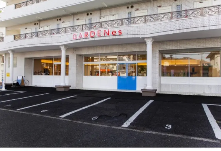 GARDENes緑井店の内観・外観1