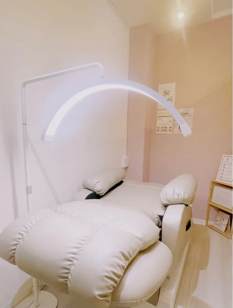 nail&eye AO(ネイルアンドアイアオ)の内観・外観1