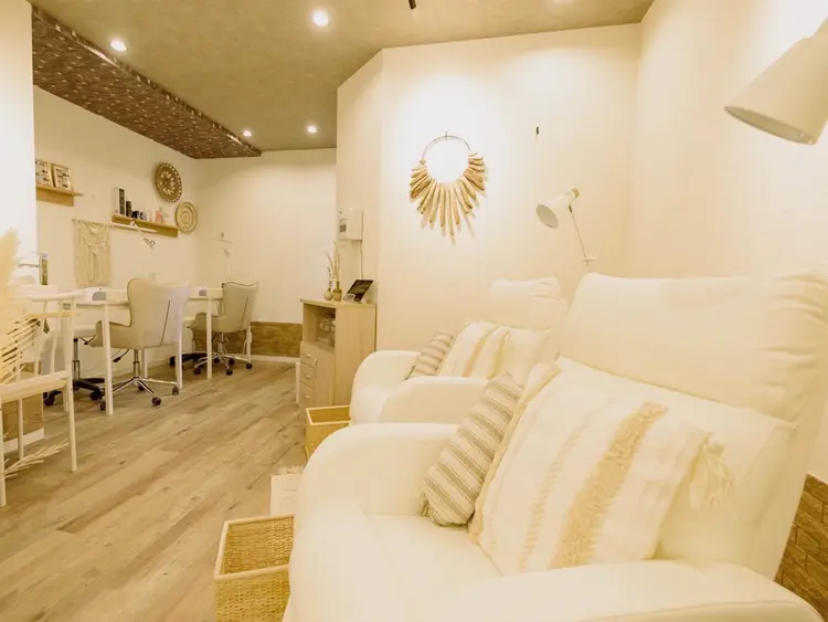 まつ毛パーマ専門プライベートサロンEmmy(エミー)の内観・外観2