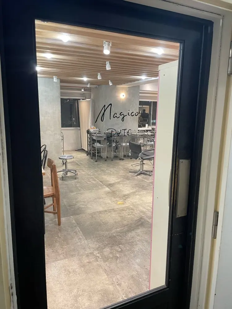 DATE by Alan Smitheeの内観・外観3