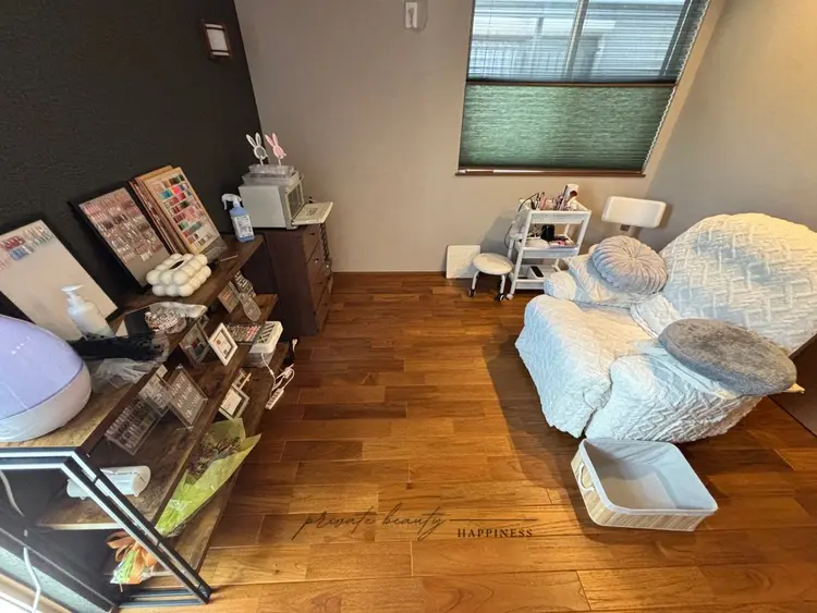 happiness nail salonの内観・外観3