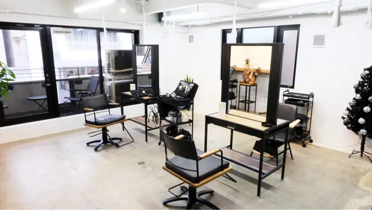 UNCの内観・外観2