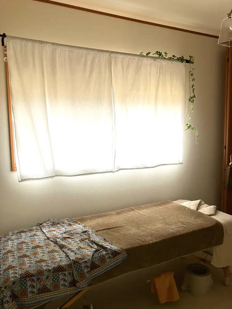 リラクゼーションハウス 森の中の木の実の内観・外観1