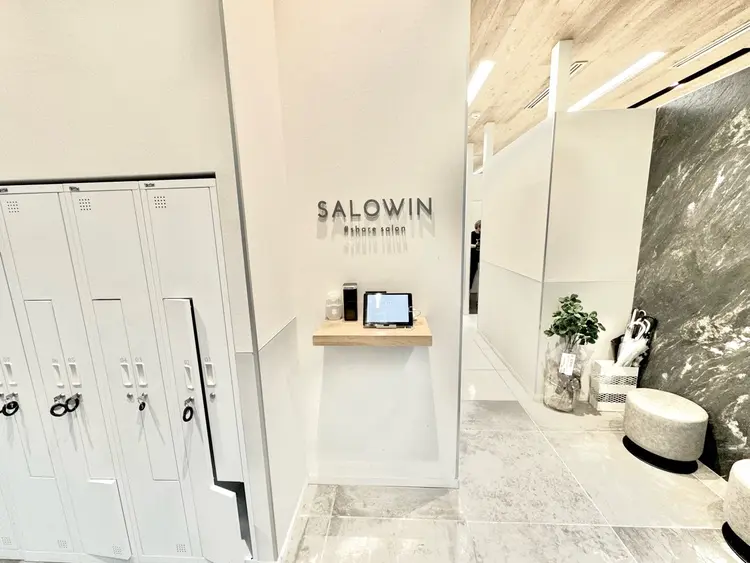 SALOWIN新宿三丁目【サロウィン】の内観・外観1