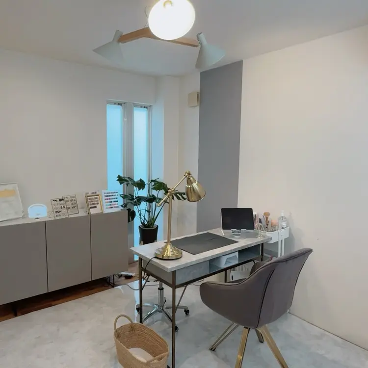 nail salon nommiの内観・外観2