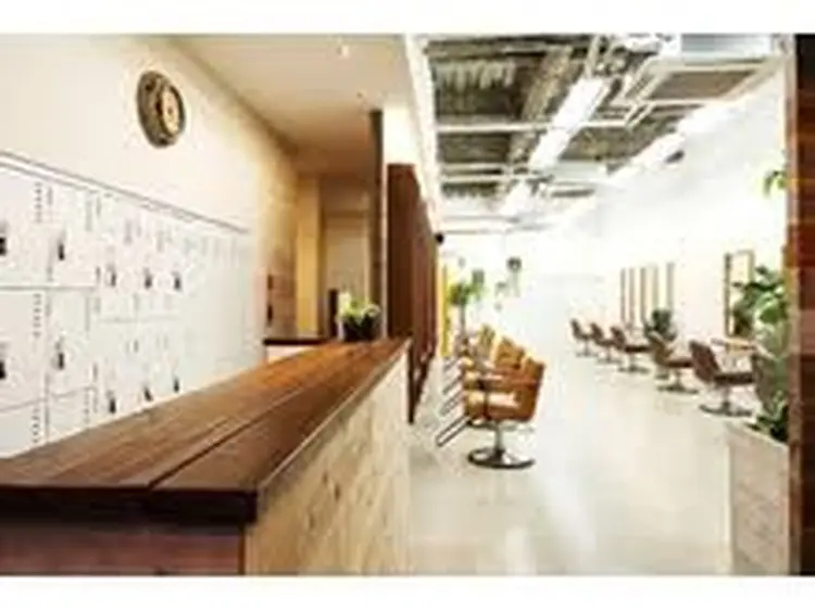 adneの内観・外観1