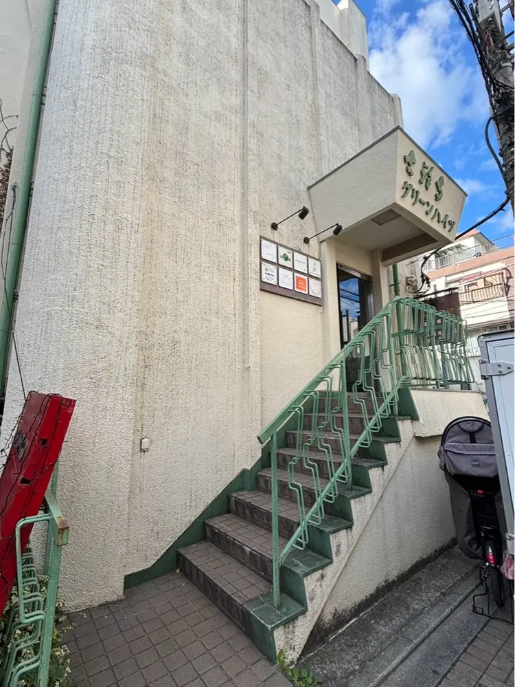 UNIBROW吉祥寺店の内観・外観1