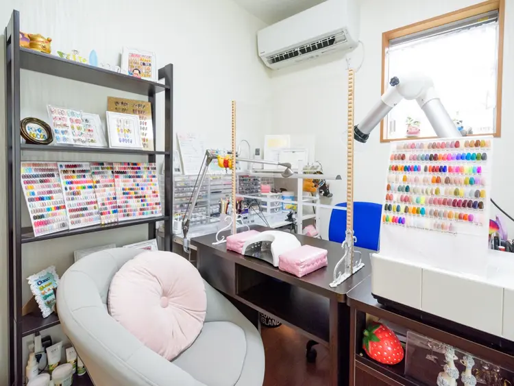 M.N_nailの内観・外観1