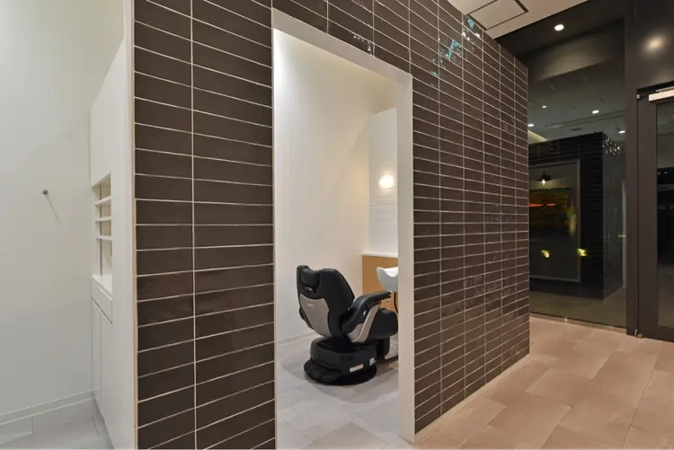 T-SHIPSの内観・外観2