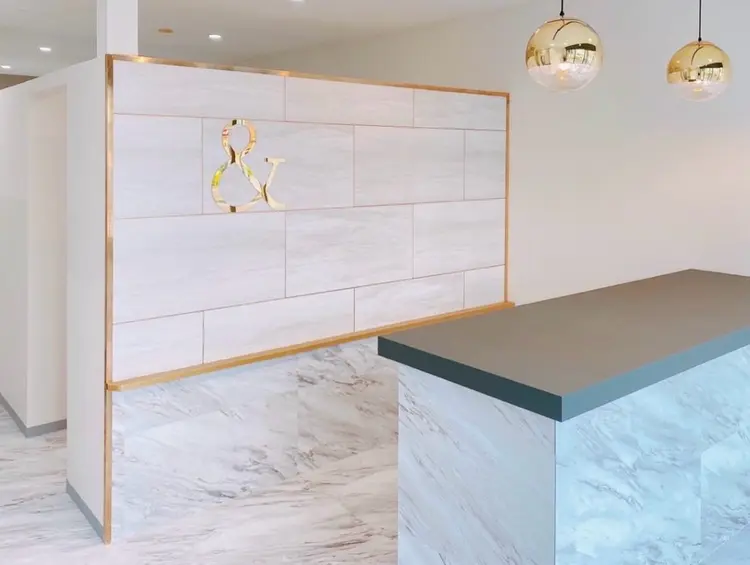 private beauty salon &の内観・外観1